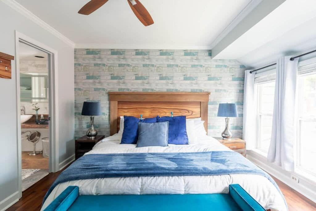 Walk To Broadway Charming Modern Historic Townhome แนชวิลล์ ภายนอก รูปภาพ